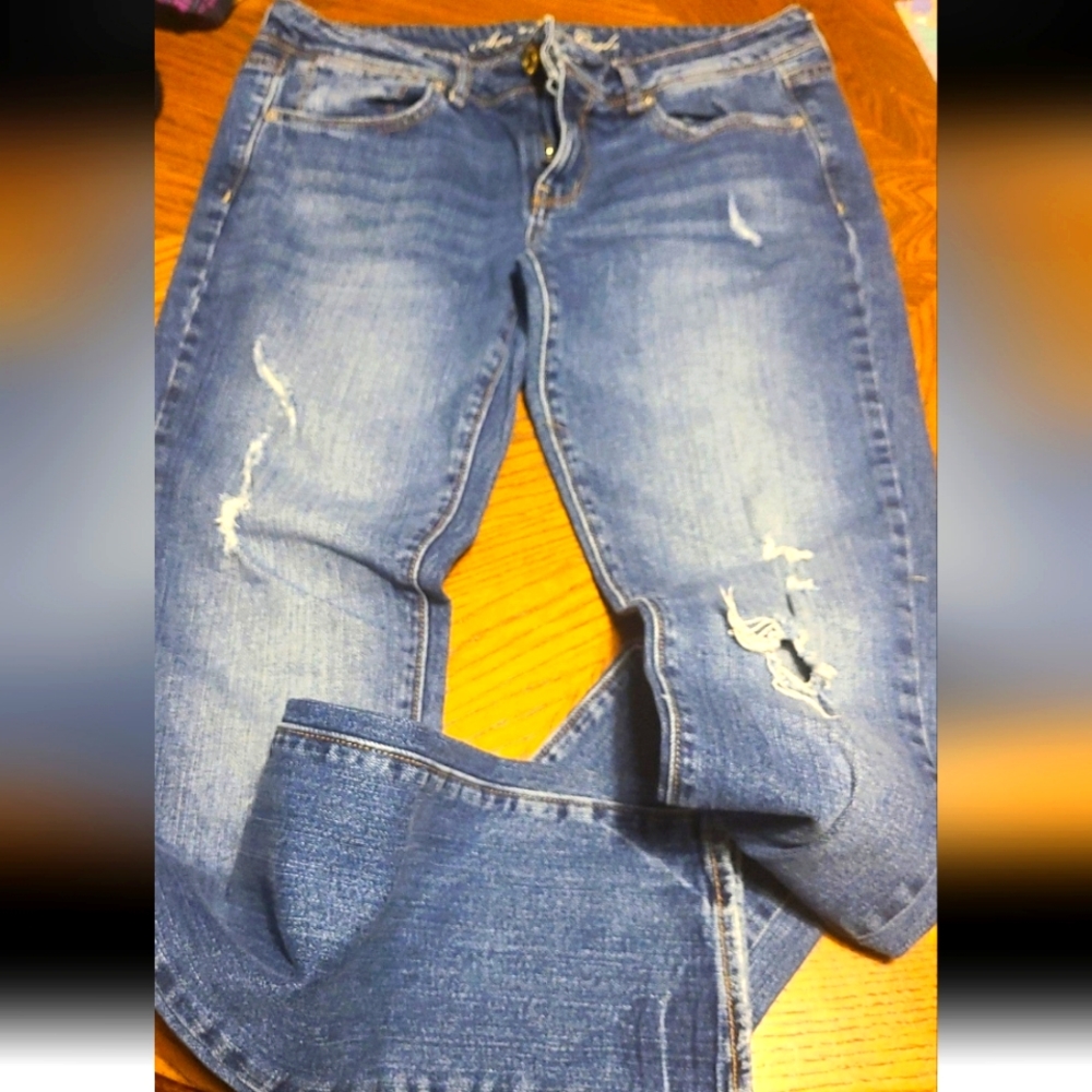 AE Slouchy skinny size 4